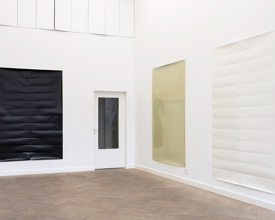 Davis Rhodes, Exhibition view. Courtesy of Office Baroque