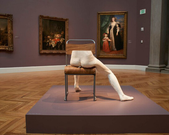 Sarah Lucas, Exhibition view. Courtesy of Legion of Honor Museum 