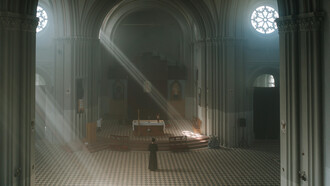 Die „Regula Benedicti“ ersetzte die frühere und strengere „Regula Magistri“ und wurde zum Standard aller europäischen Klöster ab dem 9. Jahrhundert durch die Klosterreform