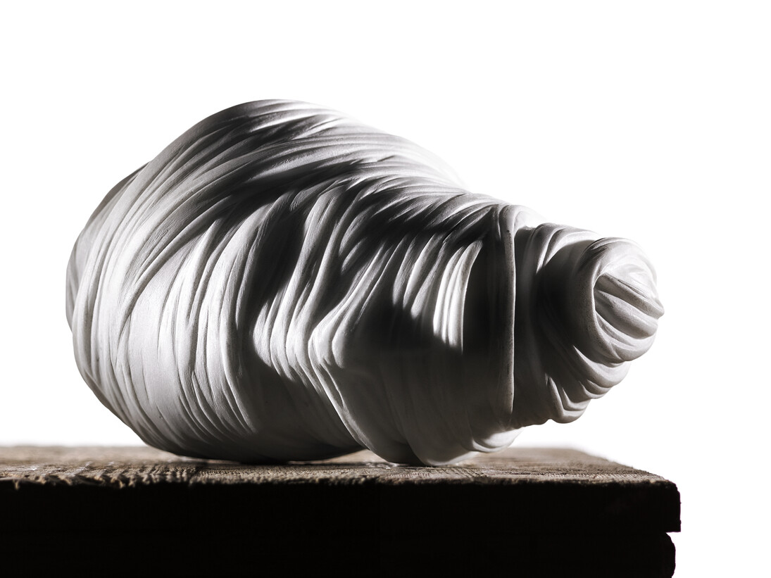 Igor Mitoraj, Eclisse, marmo