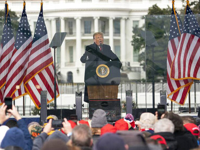 Donald Trump dirige un discurso incendiario a sus simpatizantes antes del asalto al Congreso