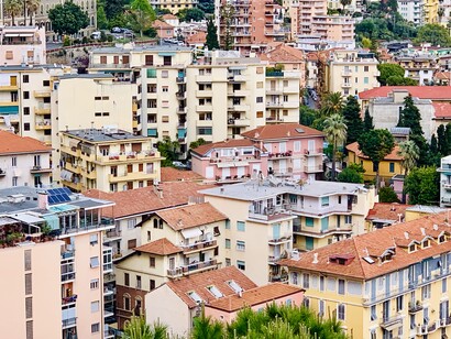 Villa Meridiana inghiottita dal cemento dopo la vendita e la costruzione di un residence