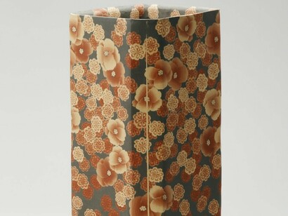 Ito Sekisui V, Mumyōi Neriage; Square Jar with Flower Patterns, 2016. Courtesy of Onishi Gallery