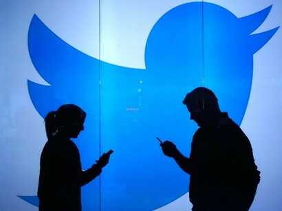 Mentimos en las redes sociales al publicar solo las fotos en las que salimos más favorecidos, o cuando solo compartimos las buenas noticias de nuestras vidas