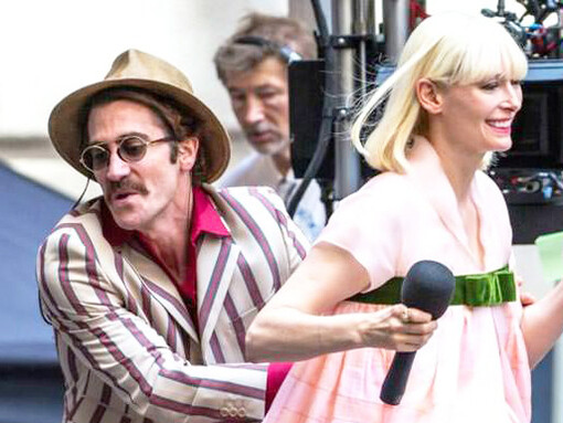 Tilda Swinton e Jake Gyllenhaal in un momento del film