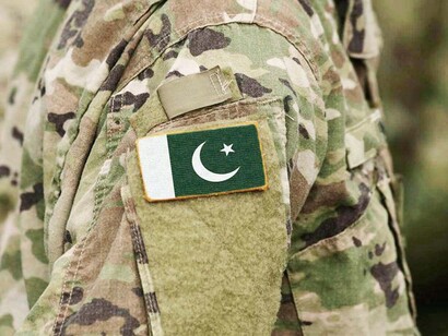 Pakistan up in arms as India revokes Kashmir's special status