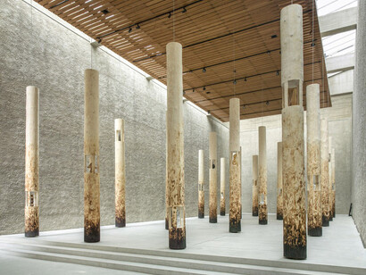 Claudia Comte. Courtesy of KÖNIG GALERIE