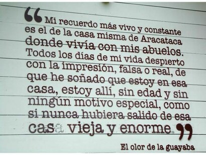 La casa museo de Aracataca recrea los espacios en los que transcurrió la infancia de Gabo y en las paredes están impresos fragmentos de su obra