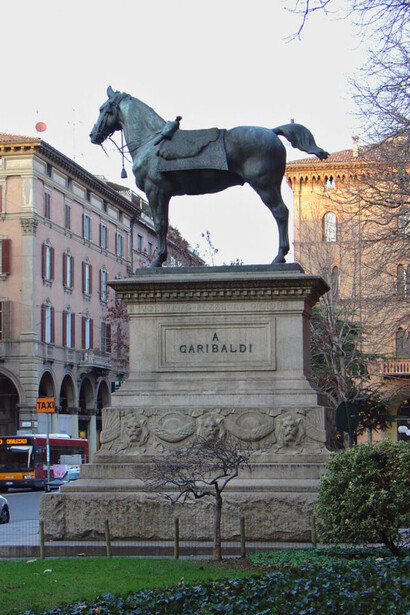 Lachezar Boyadjiev, On vacation...corpus equorum, exhibition view. Courtesy of National Gallery