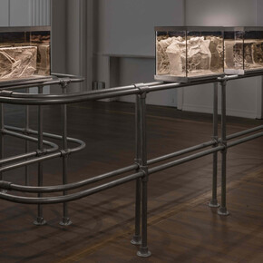 Eva L’Hoest, The mindful hand, ausstellungsansicht. Mit freundlicher genehmigung des Casino Luxembourg