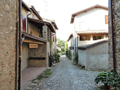 Strada del castello di Torrechiara, Langhirano, Parma, Italia. Foto di Parma1983