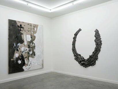Rosy Keyser & Brie Ruais, Exhibition view. Courtesy of Romer Young Gallery