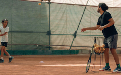 À Fête le Mur, le tennis devient plus qu’un sport : un terrain d’égalité pour des milliers d’enfants