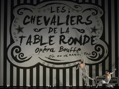 Les Chevaliers de la Table ronde di Hervé, saltimbanchi