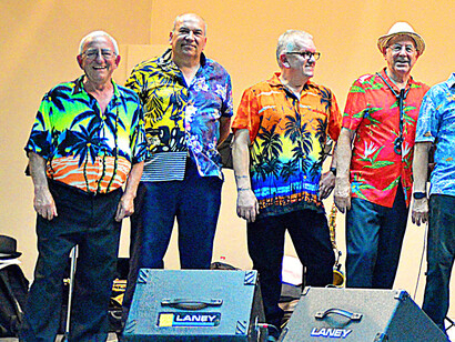Es vicepresidente del Casal de Gent Gran y ha formado la orquesta Castell Band con un grupo de entusiastas jubilados. Ensaya y pasa sus días con Ferran, Francisca, José María, Carlos, Andrés, Vicente, Pedro, Augusto, Juanjo y Rufino, a los que forma y dirige. Orquesta Castell Band. Foto de junio 2022
