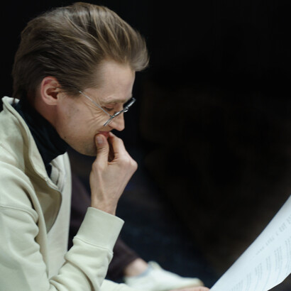 Ator se depara com características de ser personagem muito semelhantes a ele