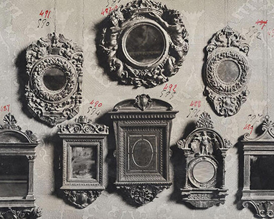 Unboxing Photographs. Courtesy of Kunstbibliothek