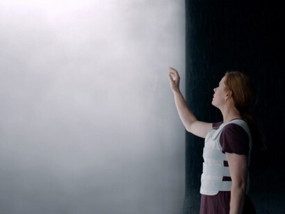 Amy Adams in una scena di "Arrival" di Denis Villeneuve