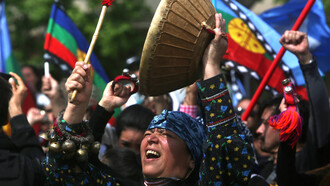 Manifestantes mapuche exigen el respeto a su cultura