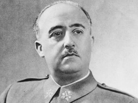 Francisco Franco Bahamonde fue un militar y dictador español, integrante del grupo de altos cargos de la cúpula militar que dio el golpe de Estado de 1936