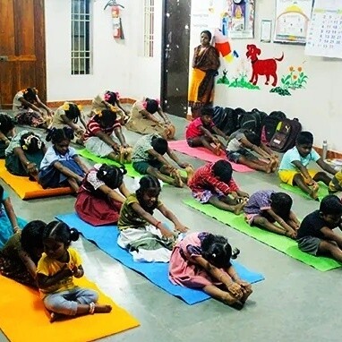 L’intervento nei villaggi non si limita all’assistenza sanitaria, ma contribuisce a trasformare la percezione sociale della disabilità, favorendo fiducia e inclusione all’interno delle comunità locali