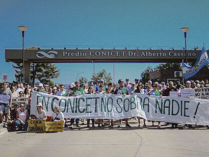 Científicos argentinos en defensa de la ciencia y del país, Santa Fe, Argentina, enero de 2024