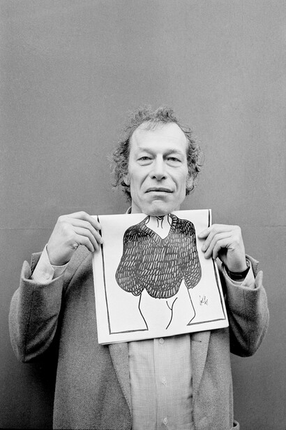 Gébé - Le Pull over rouge, 1979, Tirages photo noir et blanc, sur papier hahnemuehle, 42 x 59,4 cm, Éd.2/7 © Arnaud Baumann
