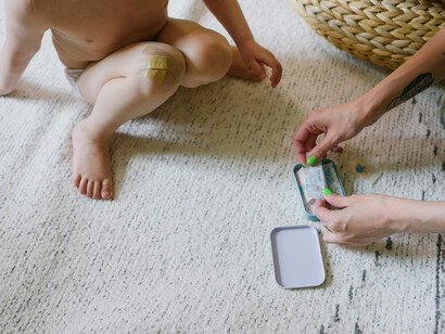Cuidados maternos com joelhinho ralado
