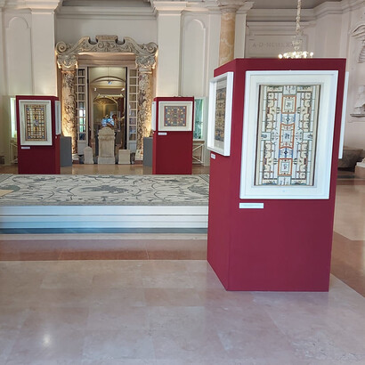 Museo Archeologico di Anzio, particolare dell’allestimento della mostra Domus Aurea le grottesche