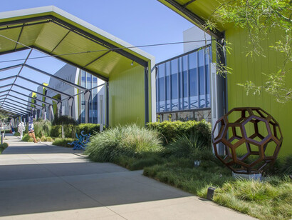 Agensys Inc. Courtesy of Denk Gallery