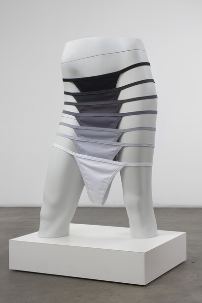Amanda Ross-Ho, Untitled Sculpture (ONCE U GO
BLACK), 2015, High density foam with, urethane coating, latex paint, knit jersey, thread, wood, steel,
and formica. 37.5 x 75.5 x 48”