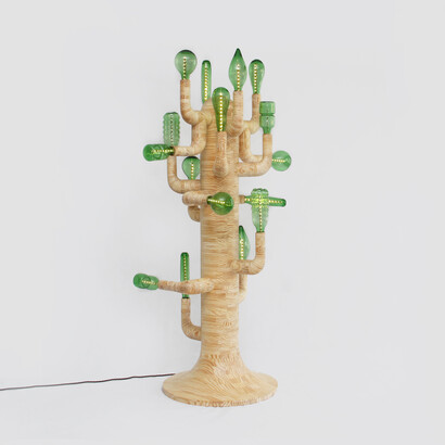 Cactus Light (2012), 3582px x 3456px, Studio Swine, Pine offcuts, bottle bulbs, LED light, brass FITTINGS, fabric cable. Courtesy of Coletivo Amor de Madre, UK. Photo by Studio Swine