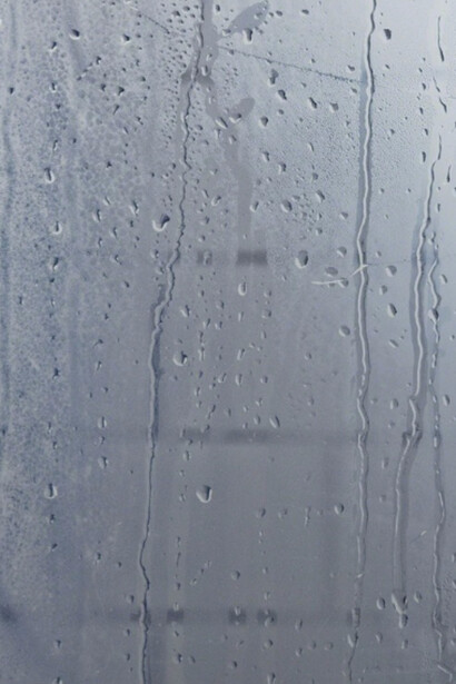 Spray On, Exhibition view. Courtesy of Carolina Nitsch