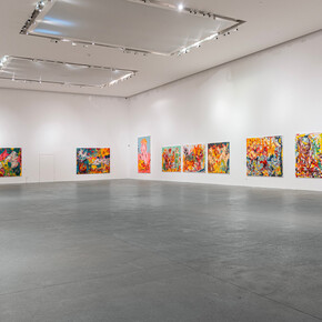 Marwan Sahmarani, Dirty mirror selfie, exhibition view. Courtesy of Leila Heller Gallery