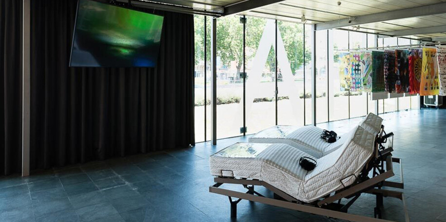 Work it, feel it! Exhibition view.Courtesy of Kunsthalle Wien