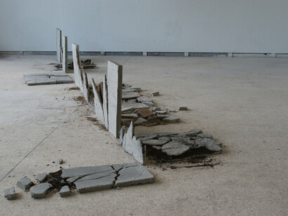 Mountaincutters, Diagonal, 700 x 200 x 200 cm, 2012. Courtesy the artist and Curate It Yourself