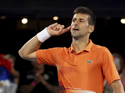 Novak Djokovic. Un an après son expulsion du territoire car non-vacciné à la covid-19, “Nole” revient © AP