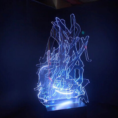 Infinity, 2024. Escultura en acrílico. Cristina Gutiérrez. Galería Nacional, Costa Rica. Foto AKEZ