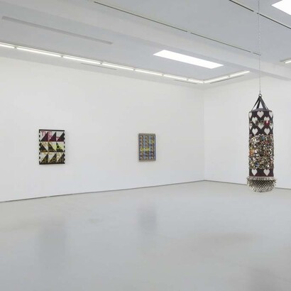 Jeffrey Gibson, Exhibition view. Courtesy of Roberts & Tilton