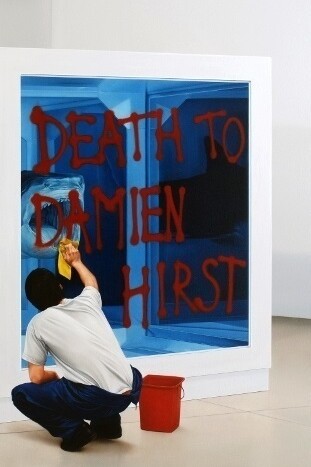 Kepa Garraza (2009), Action of Assault on art 12, New York, oil on canvas, 150×200 cm. Courtesy the artist