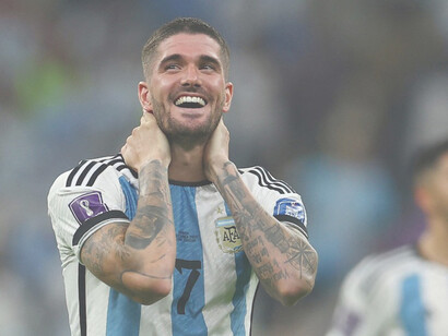 Rodrigo De Paul celebra la victoria de Argentina en las semifinales del Mundial de Catar 2022