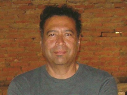 Retrato de Carlos Roberto Gómez Beras, editor de Isla Negra