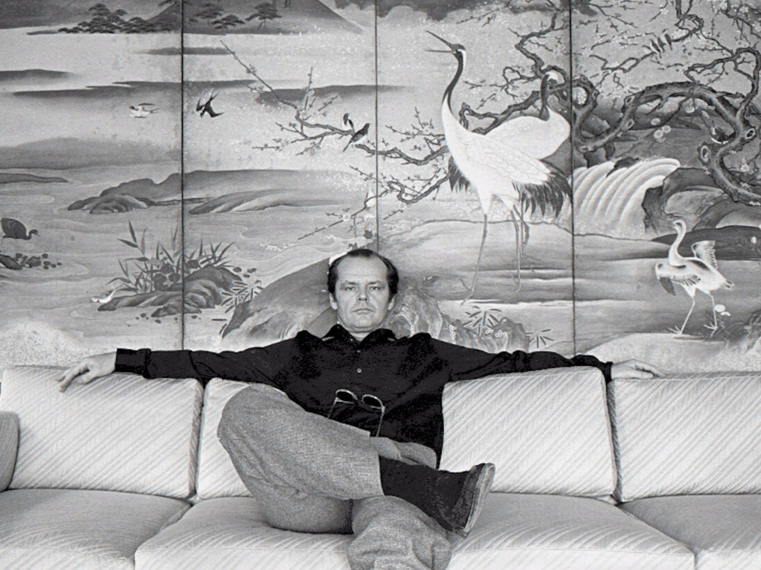 Allan Tannenbaum, Jack Nicholson on the sofa in his room at the Carlyle Hotel, 1981. Courtesy of Madelyn Jordon Fine Art