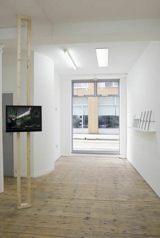 Leah Capaldi, Surveillance, 2014, Chorus' Installation & Stéphanie Saadé, Strange Parts, 2014