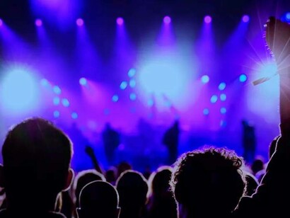 People grooving to the tunes of Zero T's latest album "Kilburn Park EP"