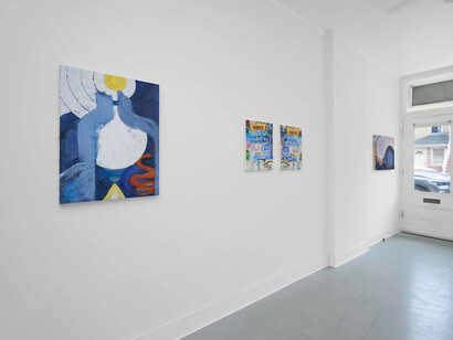 Kerri Ammirata and Emily Davidson, Relay, exhibition view. Courtesy of Mrs. Gallery