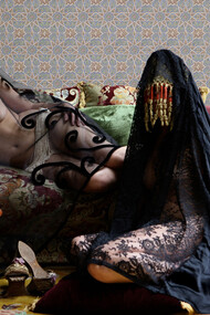 “Les Parisiennes” (2008-2009), de Majida Khattari
