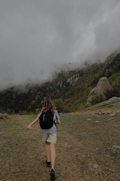 A woman taking a walk in nature, does she feel cosmic consciousness?