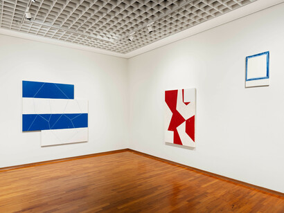 Mary Heilmann, exhibition view. Courtesy of Galleria d'Arte Moderna