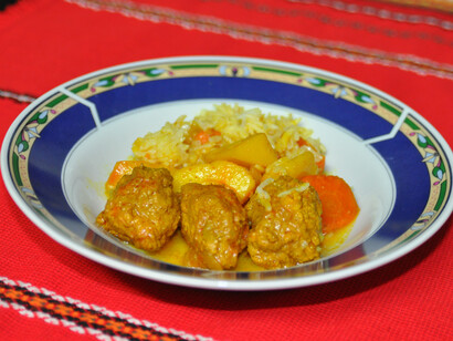 Shefte sibzemini (meatballs with potatoes)